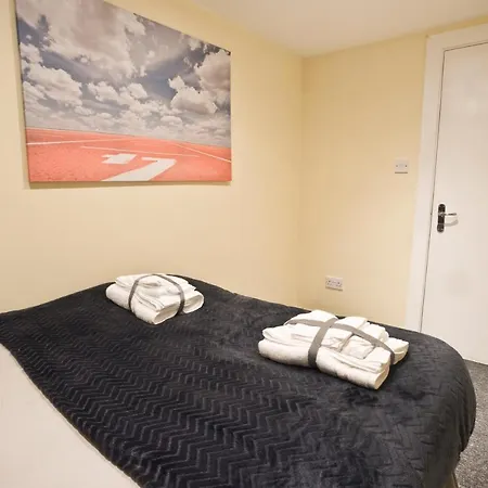 Church Rd Apartment *