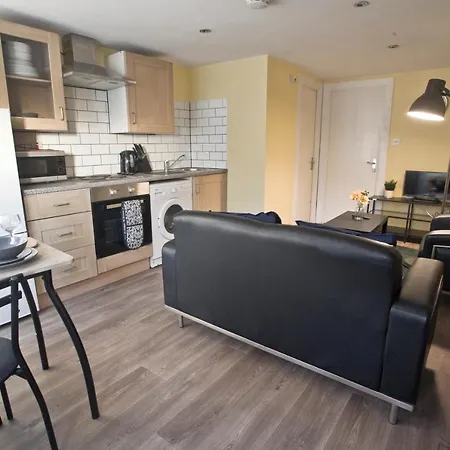 Church Rd Apartment *